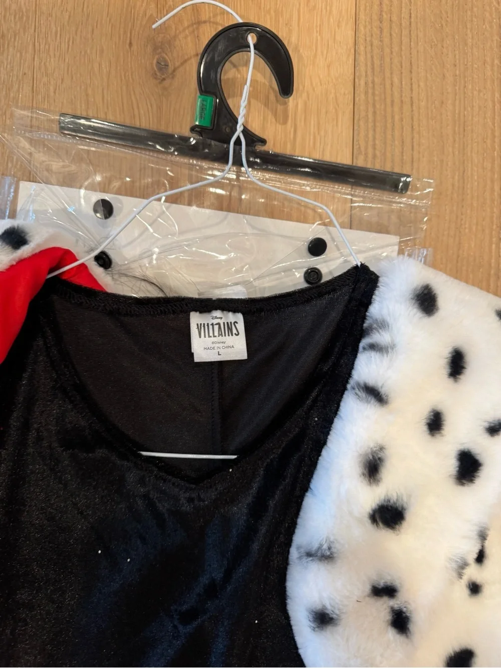 Girls Cruella De Vil Black & White Costume with Wig and Red Gloves